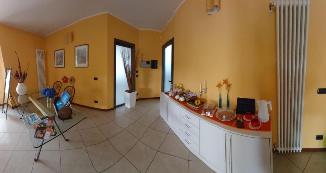 'L Sass Bed & Breakfast Borgomanero Luaran gambar